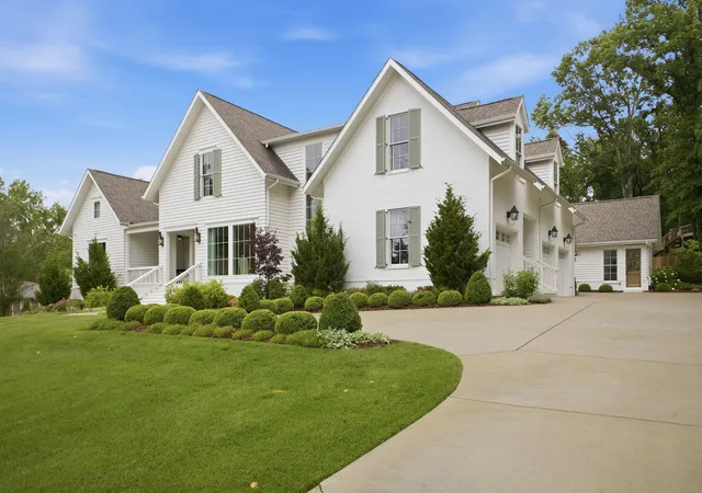 3rd image of 9028 Forest Lawn Dr, Brentwood, TN 37027 | MLS# 3173636
