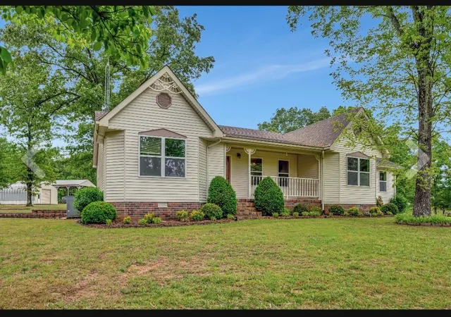 Homes for sale in Summertown, TN | 735 Railroad Bed Pike, Summertown, TN 38483 | MLS# 3167484