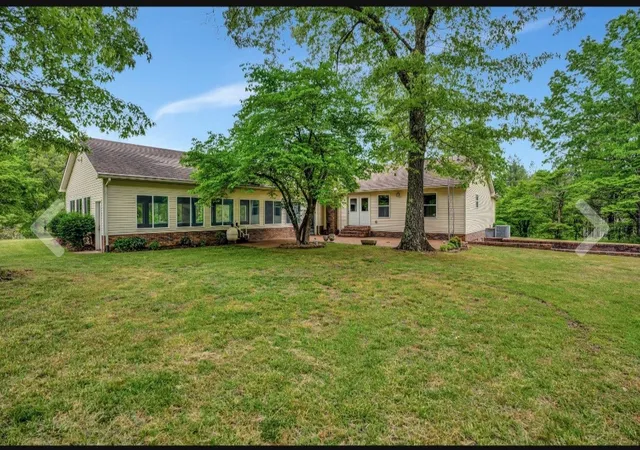Homes for sale in Summertown, TN | 735 Railroad Bed Pike, Summertown, TN 38483 | MLS# 3167484
