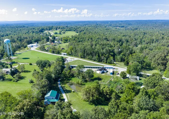60th image of 107 Cherry St, Deer Lodge, TN 37726 | MLS# 3278355