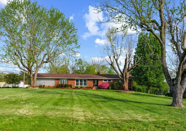 3rd image of 4018 Trotwood Ave, Columbia, TN 38401 | MLS# 3167817