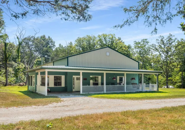 1st image of 611 Rocky Dr, Dickson, TN 37055 | MLS# 3167593