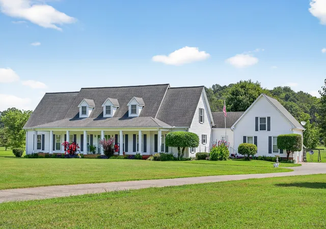 Homes for sale in Hendersonville, TN | 2236 New Hope Rd, Hendersonville, TN 37075 | MLS# 3167844