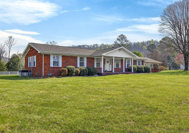 Homes for sale in Decatur, TN | 7669 State Hwy 30 E, Decatur, TN 37322 | MLS# 3245633
