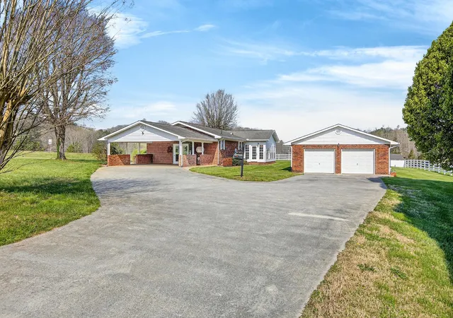 Homes for sale in Decatur, TN | 7669 State Hwy 30 E, Decatur, TN 37322 | MLS# 3245633