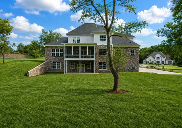 Photo 3 of Mansion for sale at 8247 Ambrose Ct, Brentwood, TN 37027 | MLS# 3171362 | Listing updated on 2026-08-31