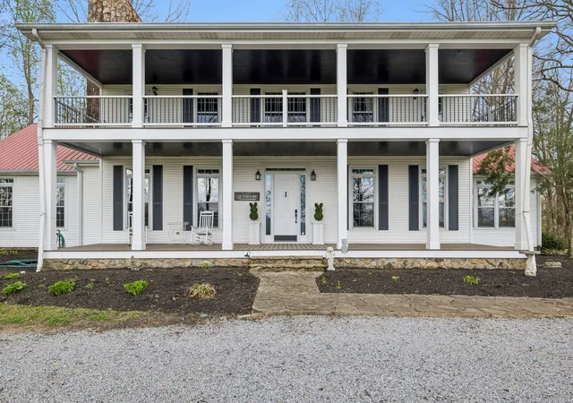 Photo 3 of Single family home for sale at 901 Town Branch Rd, Charlotte, TN 37036 | MLS# 3168386 | Listing updated on 2026-08-20