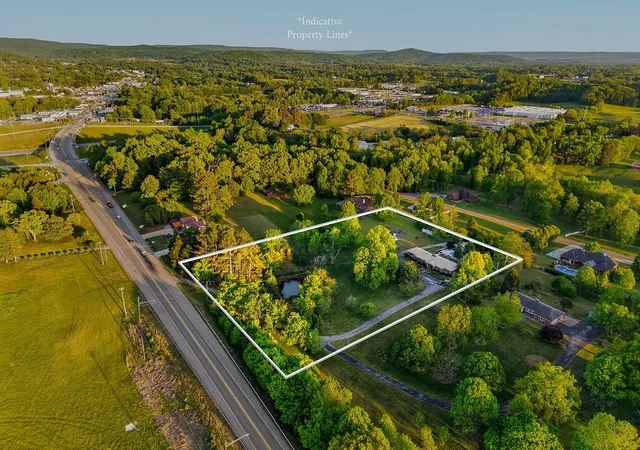 Homes for sale in Sparta, TN | 843 W Bockman Way, Sparta, TN 38583 | MLS# 3181427