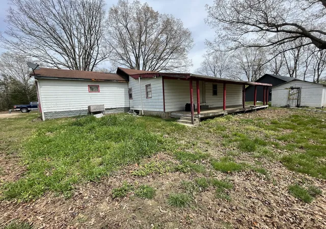 Homes for sale in Summertown, TN | 318 Hwy 20, Summertown, TN 38483 | MLS# 3167872
