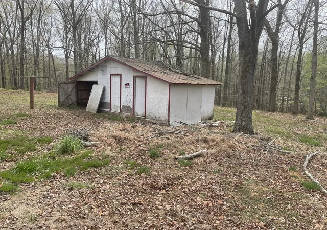 Homes for sale in Summertown, TN | 318 Hwy 20, Summertown, TN 38483 | MLS# 3167872