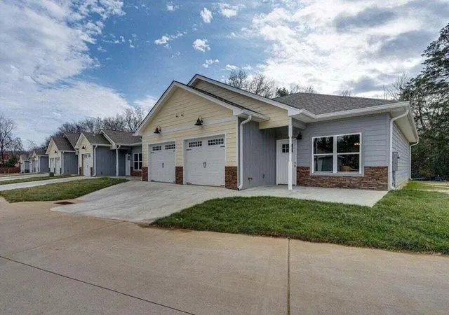 3rd image of 4470 Keith Street Nw #Bldg 500, Cleveland, TN 37312 | MLS# 3223358