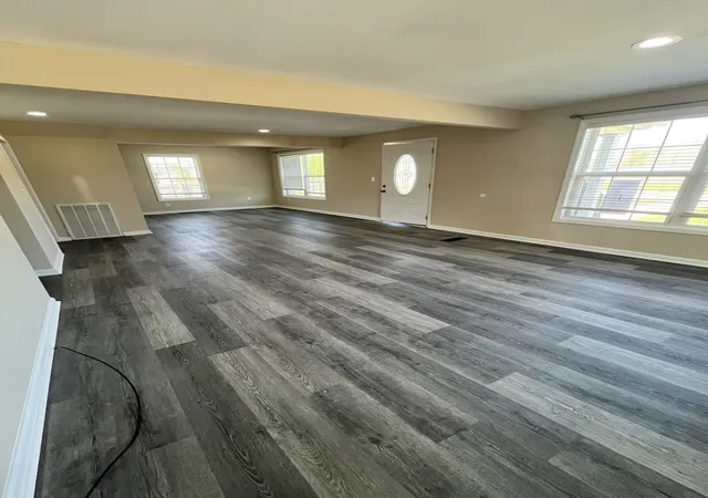 Photo 4 of Single family home for sale at 3574 New Manchester Hwy, Tullahoma, TN 37388 | MLS# 3167980 | Listing updated on 2026-08-29