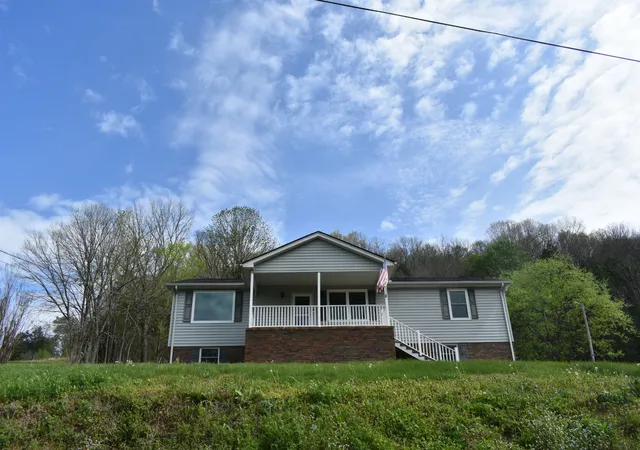 Homes for sale in Pleasant Shade, TN | 115 Harris Hollow Rd, Pleasant Shade, TN 37145 | MLS# 3168047