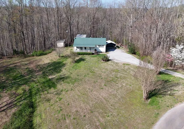 Homes for sale in Celina, TN | 214 Dont Care Ln, Celina, TN 38551 | MLS# 3168073