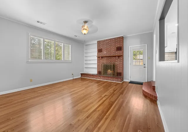 Photo 3 of Single family home for sale at 151 N White Sta Rd, Memphis, TN 38117 | MLS# 3168104 | Listing updated on 2026-07-28