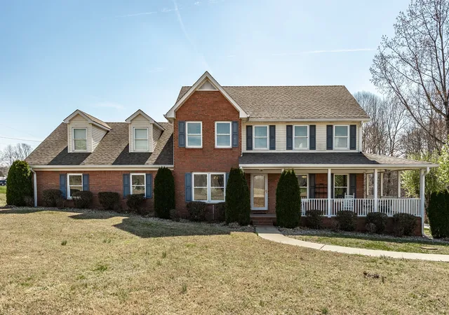 Photo 3 of Single family home for sale at 1626 New Hwy 52 E, Westmoreland, TN 37186 | MLS# 3168147 | Listing updated on 2026-04-06