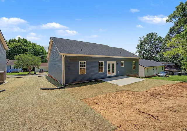 32nd image of 318 Pine Hill Dr, Hopkinsville, KY 42240 | MLS# 3168164
