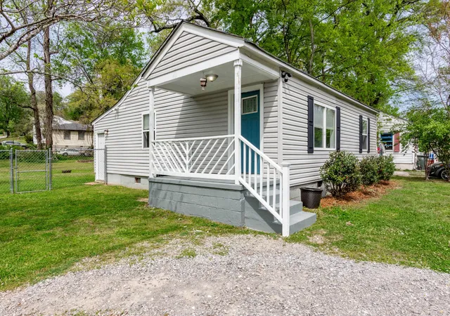 Photo 1 of Sale Pending at 3931 Birmingham Dr, Chattanooga, TN 37415 | MLS# 3311438 | Listing updated on 2026-08-13