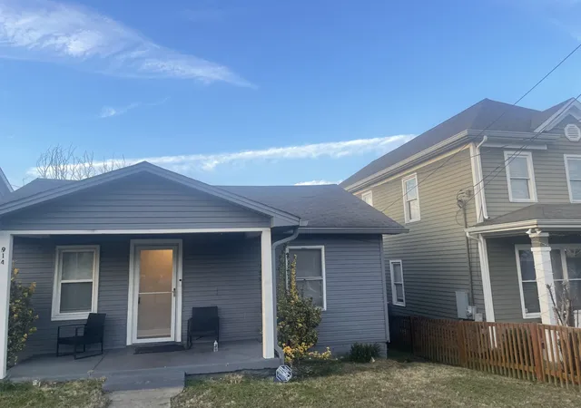 Photo 1 of Single family home for sale at 914 Locklayer St, Nashville, TN 37208 | MLS# 3168192 | Listing updated on 2026-05-06