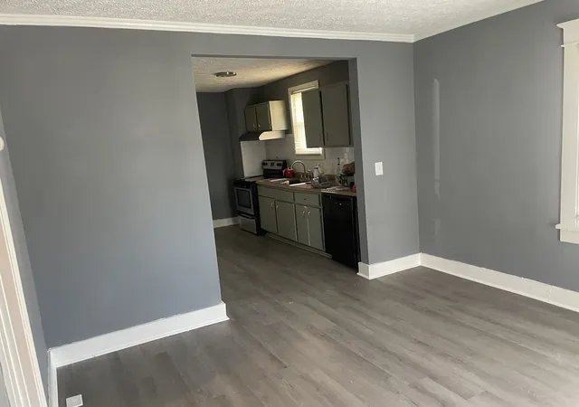 Photo 3 of Single family home for sale at 914 Locklayer St, Nashville, TN 37208 | MLS# 3168192 | Listing updated on 2026-05-06