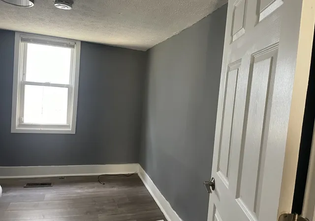 Photo 3 of Single family home for sale at 914 Locklayer St, Nashville, TN 37208 | MLS# 3168192 | Listing updated on 2026-05-06