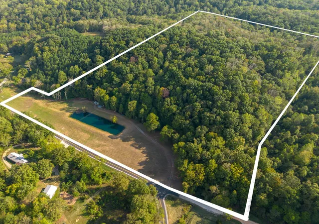 1st image of 0 Puckett Hollow Rd, Centerville, TN 37033 | MLS# 3169029