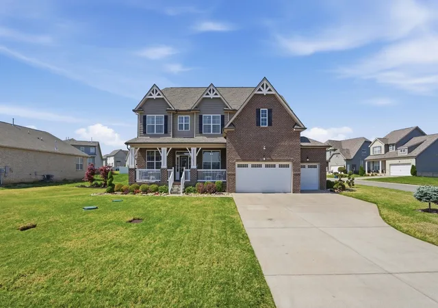 Photo 4 of Sale Pending at 421 Davenport Dr, Murfreesboro, TN 37128 | MLS# 3168234 | Listing updated on 2026-10-28