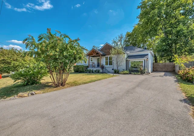 Homes for sale in Nashville, TN | 908 Solley Dr, Nashville, TN 37216 | MLS# 3168284