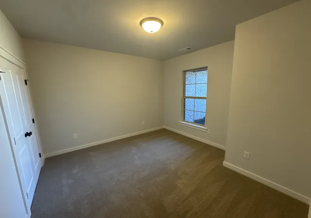 Photo 3 of Townhouse for sale at 565 W Foxrun, Springfield, TN 37172 | MLS# 3168374 | Listing updated on 2026-09-29