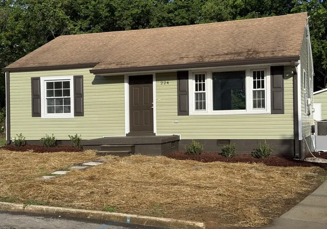 Homes for sale in Lewisburg, TN | 224 Hardison Ave, Lewisburg, TN 37091 | MLS# 3168427