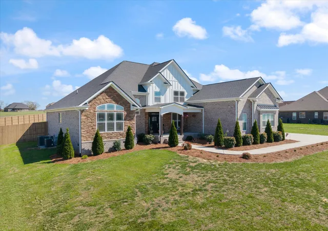 Homes for sale in Greenbrier, TN | 2507 Tom Austin Hwy, Greenbrier, TN 37073 | MLS# 3168474