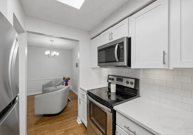 5th image of 500 Paragon Mills Rd, Nashville, TN 37211