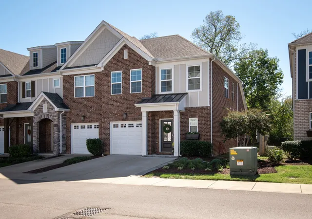 4th image of 1022 Emery Bay Cir, Hendersonville, TN 37075 | MLS# 3168494