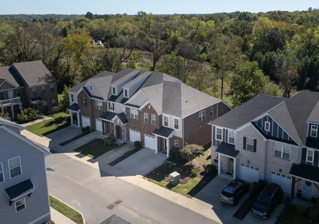 5th image of 1022 Emery Bay Cir, Hendersonville, TN 37075 | MLS# 3168494