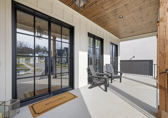 Photo 3 of Mansion for sale at 2194 Burgin Dr, Thompsons Station, TN 37179 | MLS# 3177649 | Listing updated on 2026-06-22