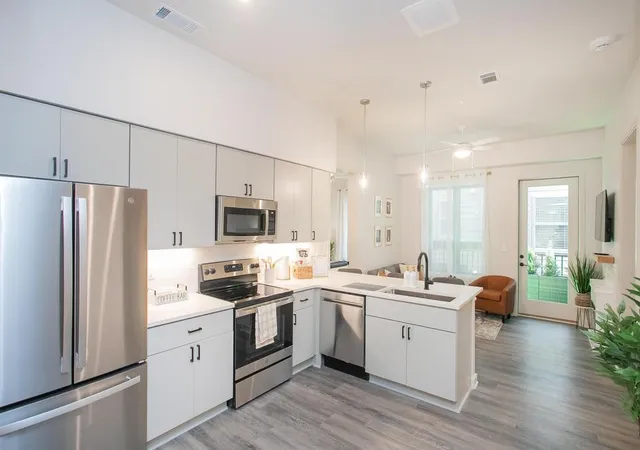3rd image of 1014 16Th Ave S, Nashville, TN 37212