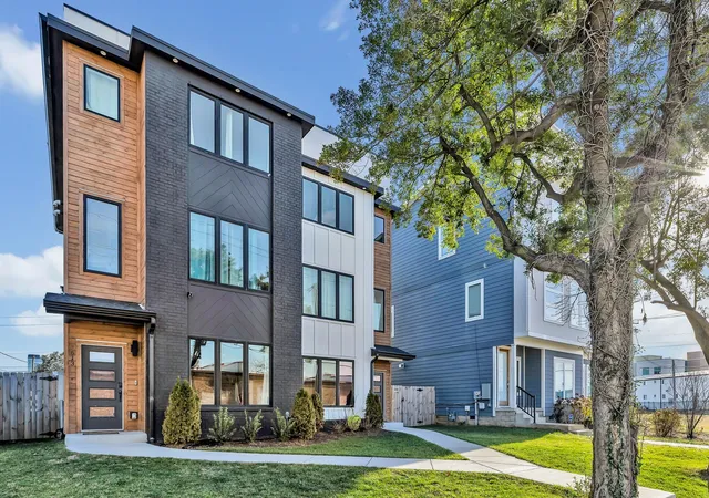 Photo 4 of Sale Pending at 611a 21st Avenue N, Nashville, TN 37203 | MLS# 3176496 | Listing updated on 2026-08-20