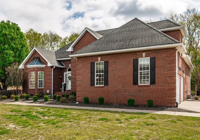2nd image of 1121 Willow Lake Dr, Gallatin, TN 37066 | MLS# 3169450