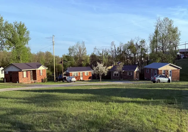 3rd image of 204 George Akins Rd, Westmoreland, TN 37186 | MLS# 3170686