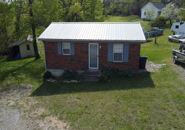 4th image of 204 George Akins Rd, Westmoreland, TN 37186 | MLS# 3170686
