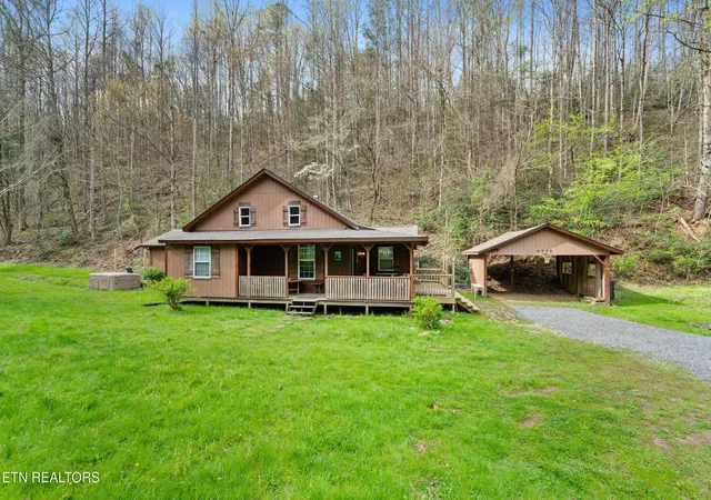 Photo 2 of Single family home for sale at 4346 Grindstone Ridge Rd, Pigeon Forge, TN 37863 | MLS# 3270211 | Listing updated on 2026-07-10