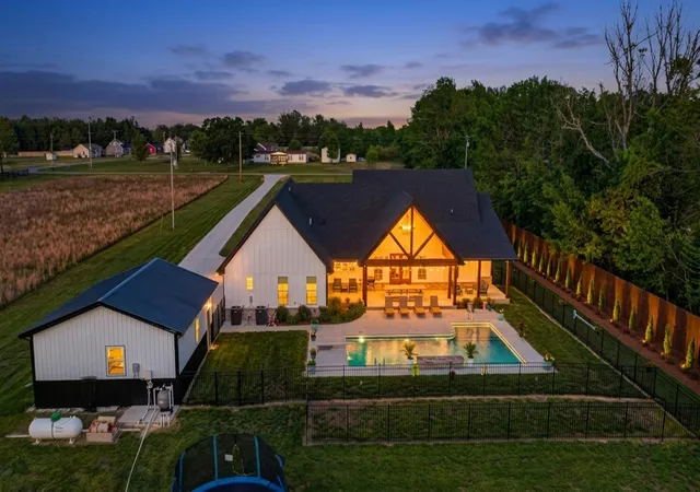 5th image of 879 Mount Vernon Rd, Bethpage, TN 37022 | MLS# 3182453