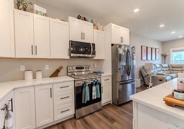 Photo 3 of Single family home for sale at 225 Cordova Cv, Savannah, TN 38372 | MLS# 3168833 | Listing updated on 2026-09-02