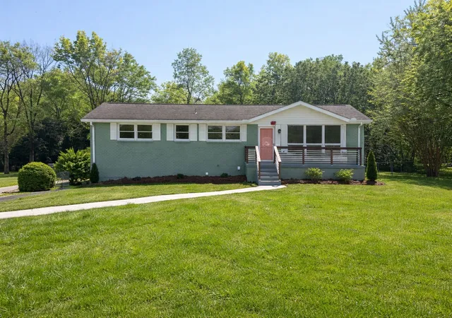 2nd image of 1614 Shady Cir, Lebanon, TN 37087 | MLS# 3172764