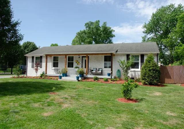 2nd image of 1614 Minerva Dr, Murfreesboro, TN 37130 | MLS# 3177951