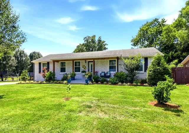 Photo 3 of Single family home for sale at 1614 Minerva Dr, Murfreesboro, TN 37130 | MLS# 3177951 | Listing updated on 2026-10-09