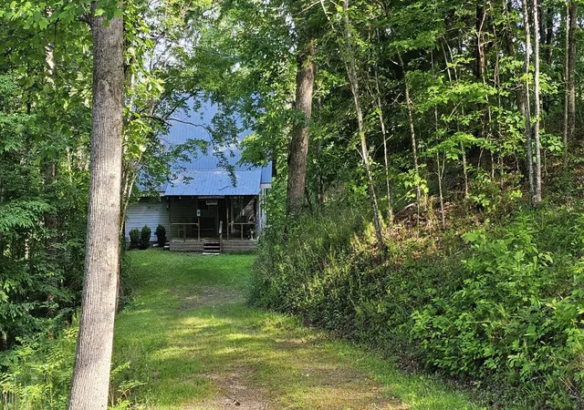 Homes for sale in Tellico Plains, TN | 6870 Tennessee 360, Tellico Plains, TN 37385 | MLS# 3214713