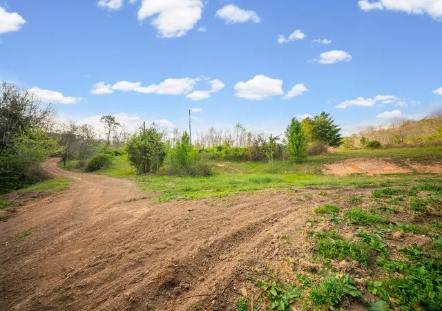 Photo 3 of Land for sale at 2 Bud Parker Ln, Erin, TN 37061 | MLS# 3169990 | Listing updated on 2026-10-27