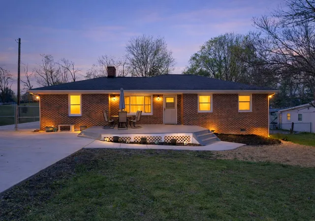 1st image of 115 Franklin St, Mc Minnville, TN 37110 | MLS# 3169282