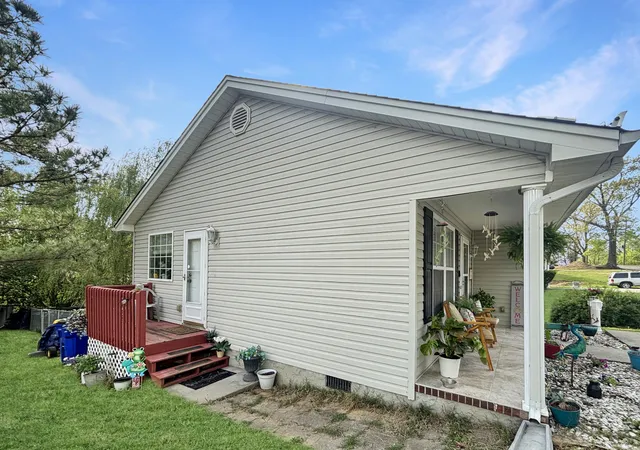 Photo 2 of Single family home for sale at 1350 21st Street Se, Cleveland, TN 37311 | MLS# 3169145 | Listing updated on 2026-09-24